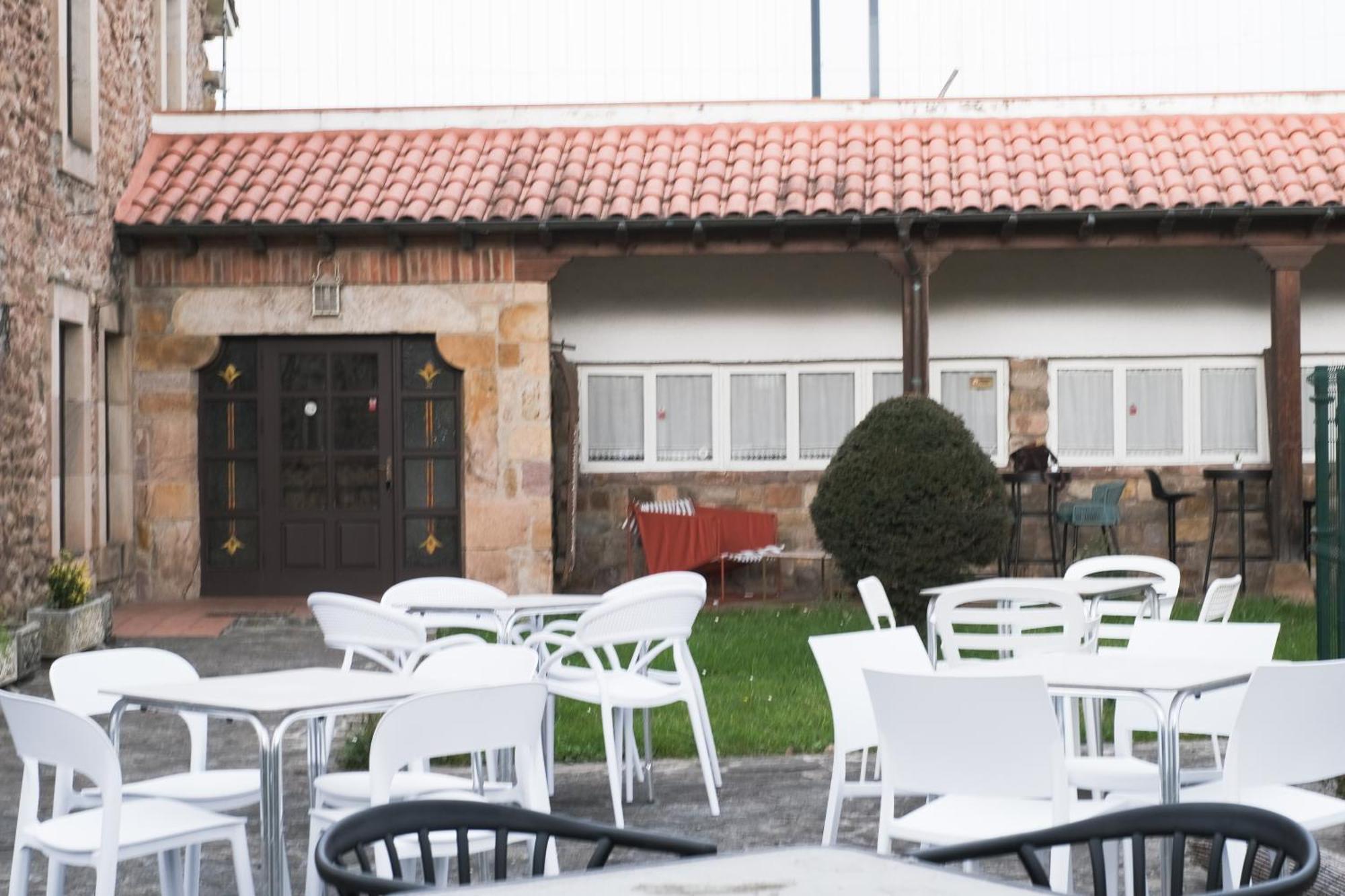 Posada La Estela De Barros Corrales De Buelna Екстер'єр фото
