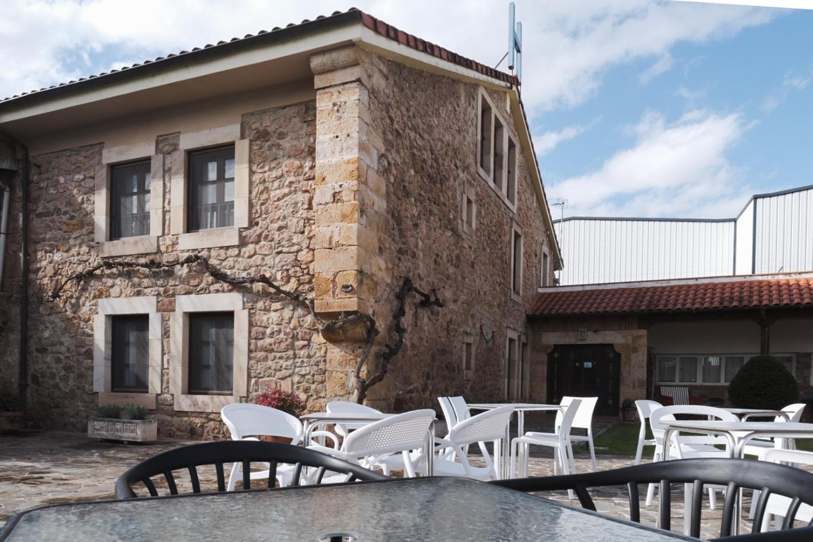 Posada La Estela De Barros Corrales De Buelna Екстер'єр фото